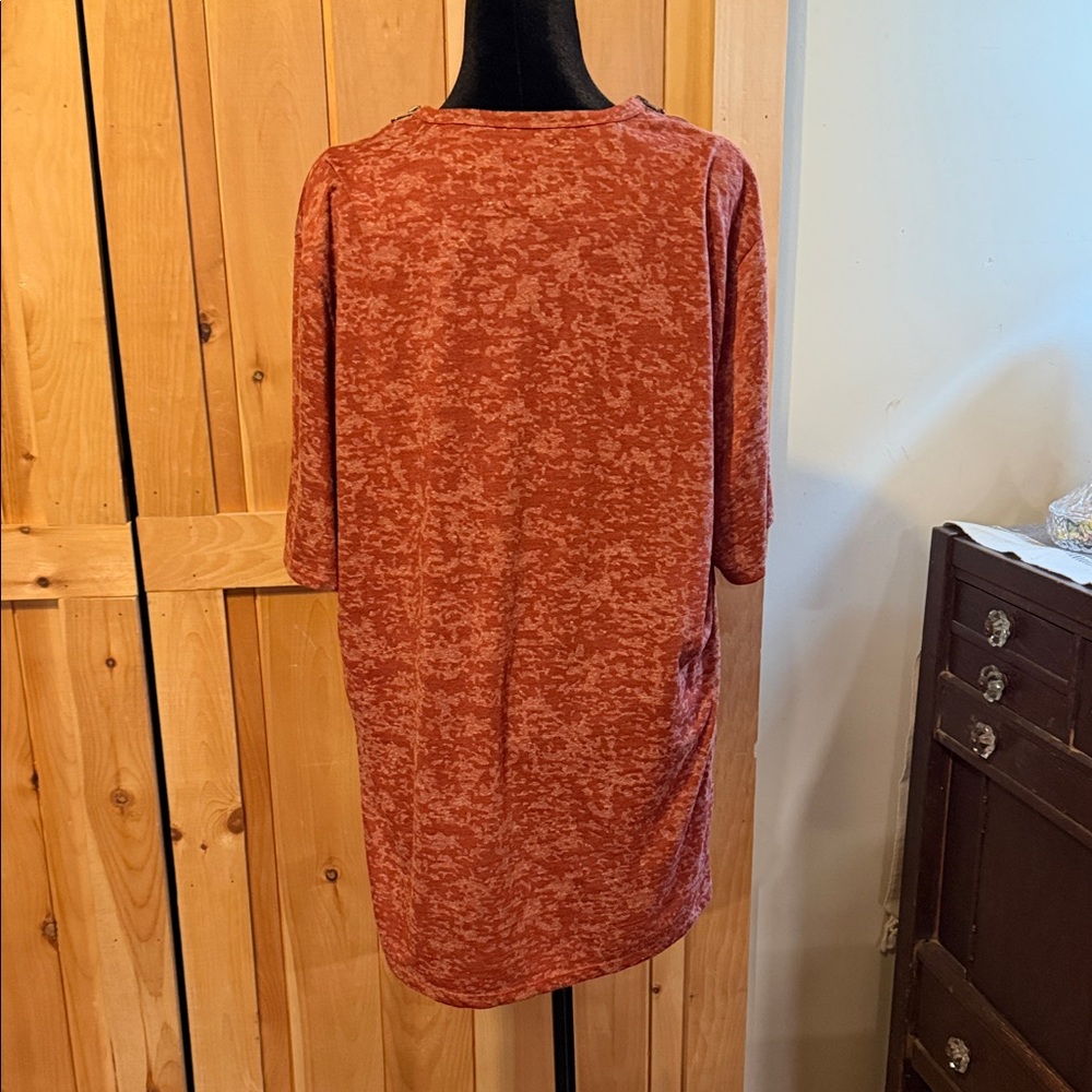 Buffalo David Bitton Brick Red Textured Tee - Picture 4 of 5